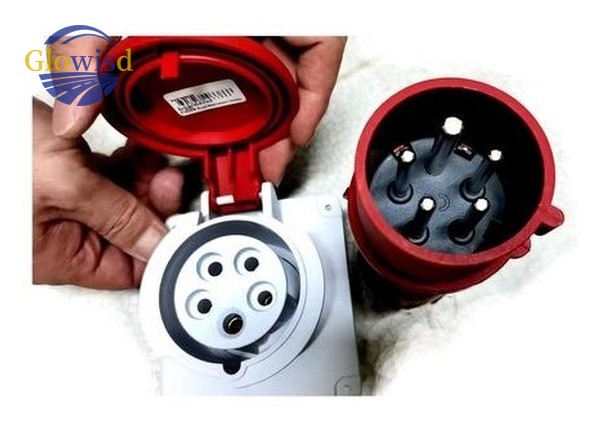 PDF-056-3 — Industrial Plug